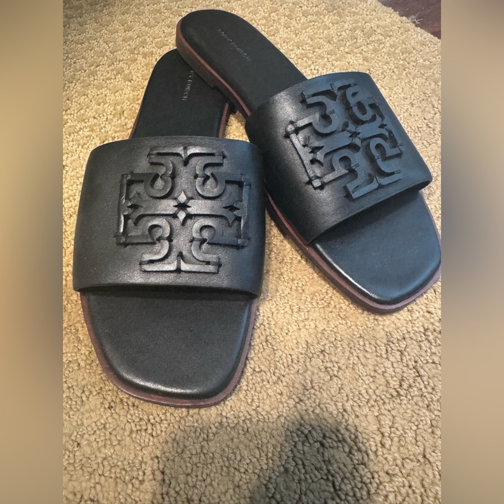 Tory Burch Ines Single Band Slide - Size 10 🖤